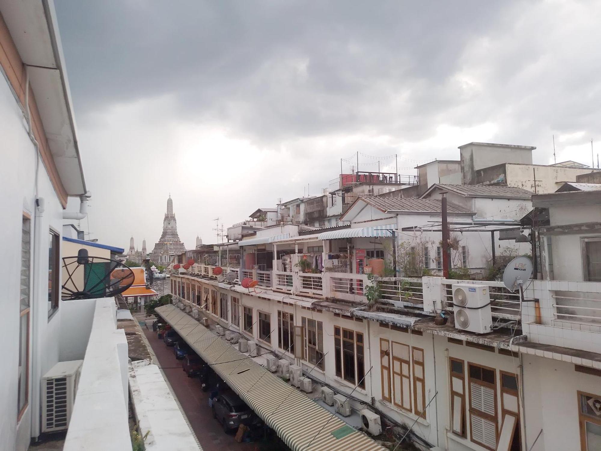 Chetuphon Gate Hotel Bangkok Buitenkant foto